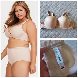 Torrid Push-up Plunge Bra Beige Size 48C